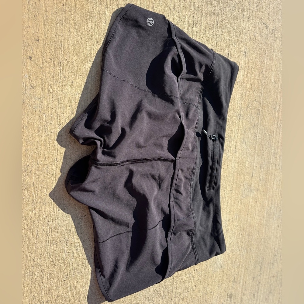 Black Lululemon Speed Up shorts